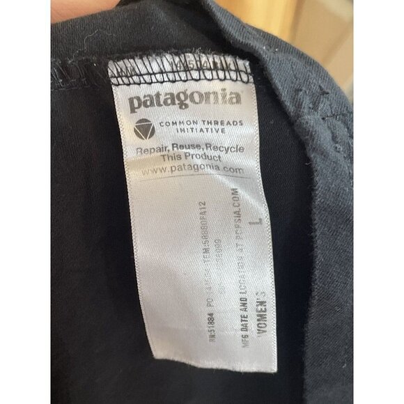 Patagonia Fit Flare Dress Long Sleeve V-Neck Solid Black Large Knit - Picture 7 of 7